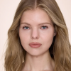 Charlotte Tilbury Airbrush Flawless Blur Concealer texture